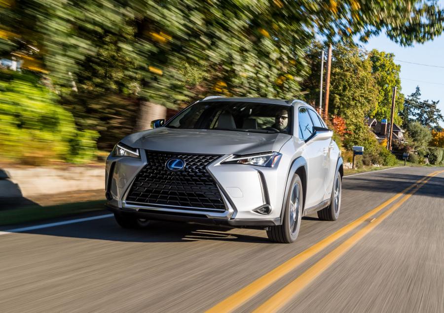   Lexus UX250h 2018 года  (NA) (фото 39 из 40)